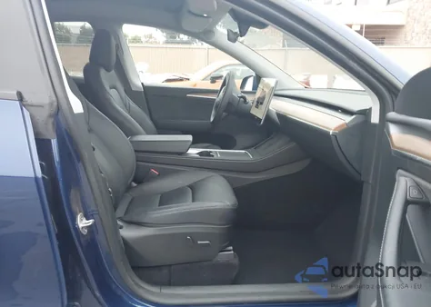 2024 Tesla Model Y Long Range Dual Motor All-Wheel Drive from USA, damaged, VIN 7SAYGDEE4RF988024